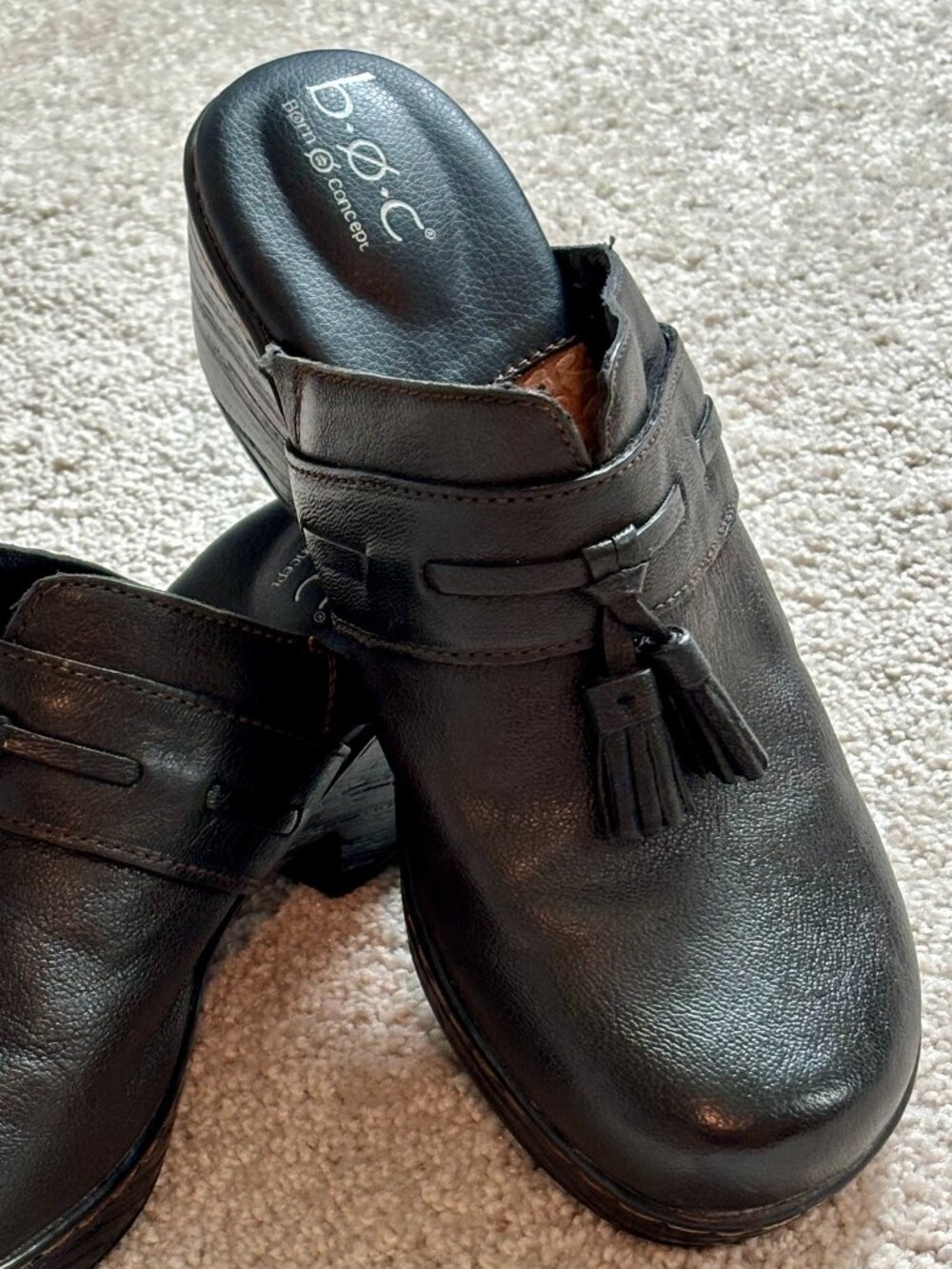 Born Elsbury Black Leather Clog, size 9M
